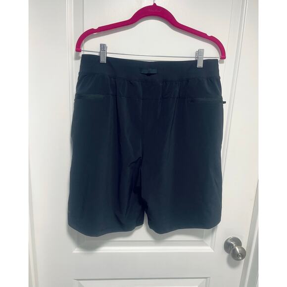 Fabletics shorts - Picture 3 of 7